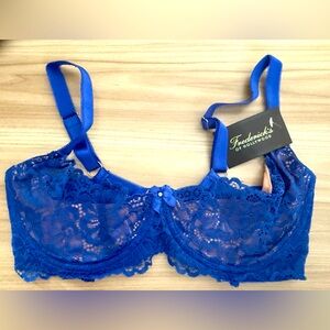 Frederick’s of Hollywood Royal Blue Lace Bra – NWT